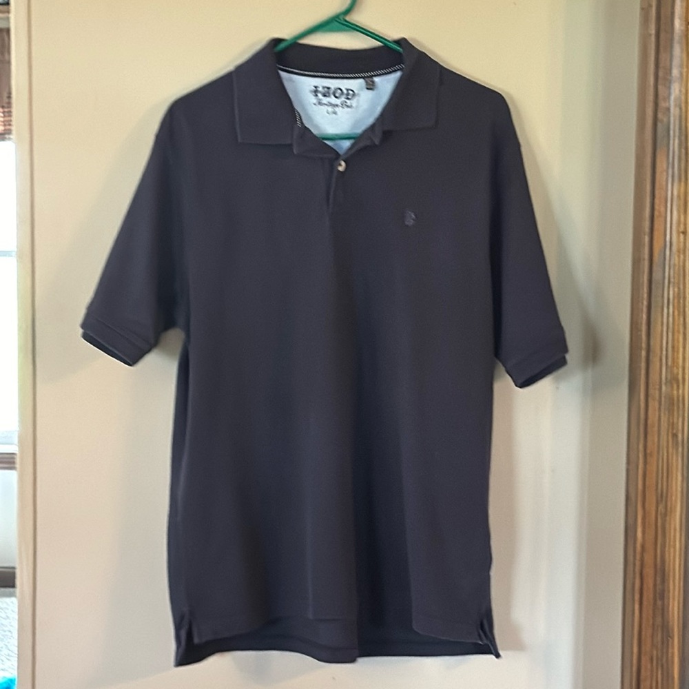 IZOD Heritage Polo  Men’s navy blue short sleeve Polo. Size Large